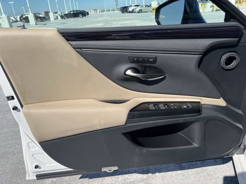 Used 2020 Lexus ES 350 w/ Premium Package image 13