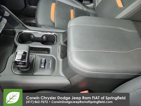 Used 2024 GMC Sierra 1500 AT4 w/ Technology Package image 30