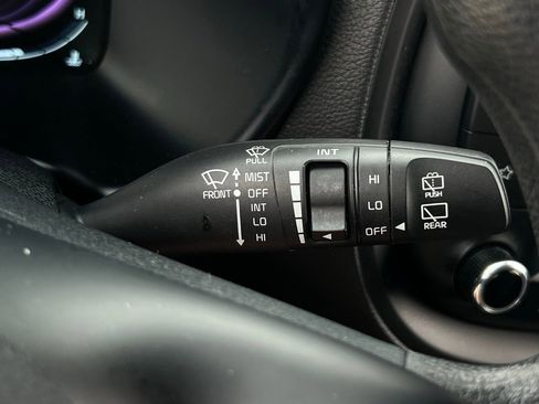 Used 2023 Kia Soul LX w/ LX Technology Package image 19