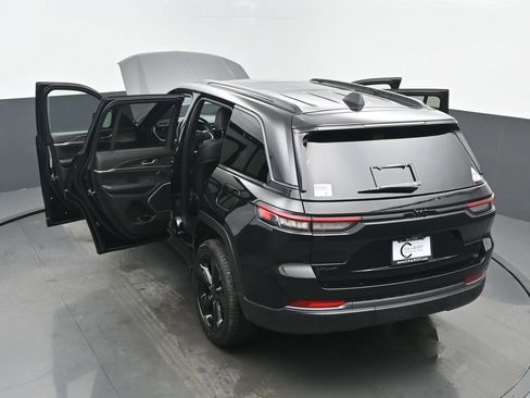 New 2026 Jeep Grand Cherokee Limited image 65