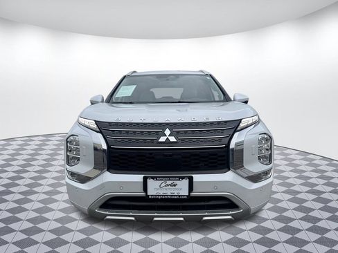 Used 2023 Mitsubishi Outlander SEL image 2