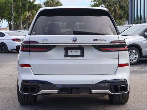 Used 2023 BMW X7 M60i w/ Executive Package AWD/4WD image 15