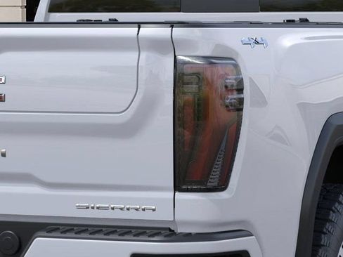 New 2026 GMC Sierra 2500 Denali Ultimate AWD/4WD image 11