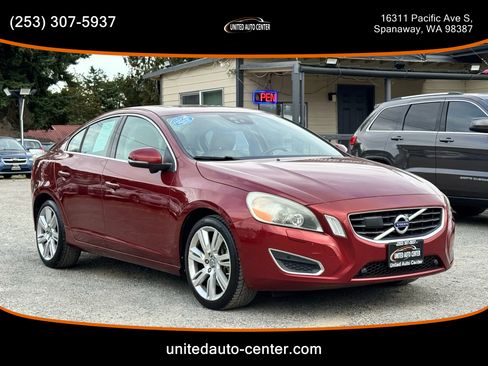 Used 2013 Volvo S60 T5 Premier Plus image 3