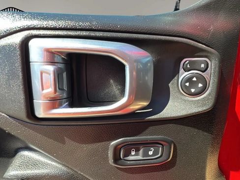 Used 2023 Jeep Gladiator Sport AWD/4WD image 26