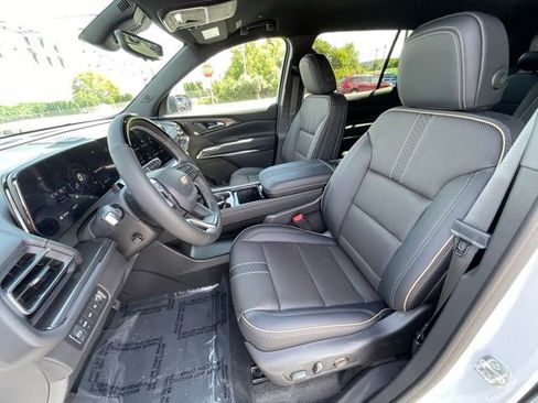 New 2026 Chevrolet Traverse High Country w/ LPO, Floor Liner Package image 18