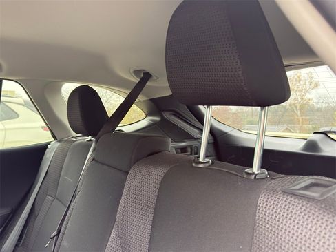 Used 2024 Subaru Outback Premium image 32