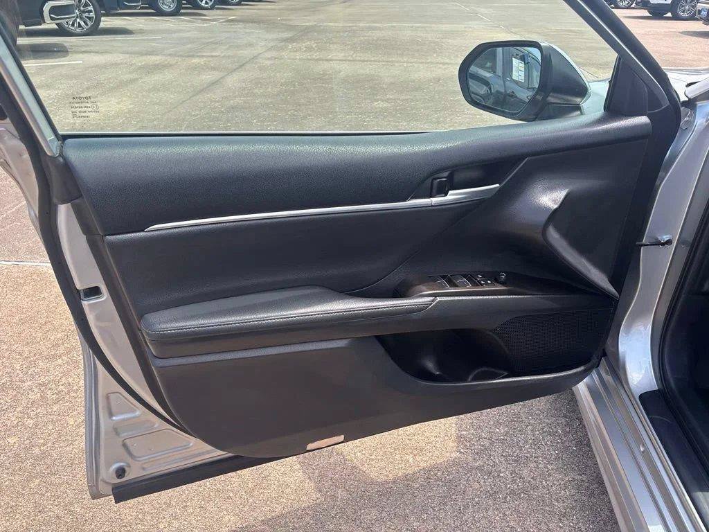 Used 2024 Toyota Camry XSE FWD image 17