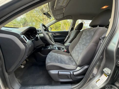 Used 2016 Nissan Rogue S AWD/4WD image 18