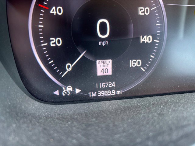 Used 2020 Volvo XC40 T5 R-Design AWD/4WD image 17