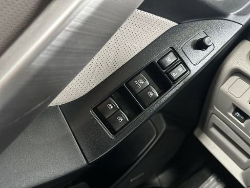 Used 2016 Subaru Forester 2.5i Limited w/ Popular Package #2 image 16