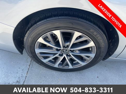 Used 2022 Lexus ES 350 w/ Premium Package FWD image 11