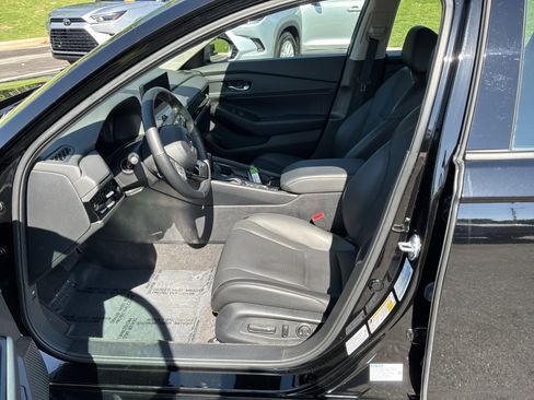 Used 2024 Honda Accord EX-L image 16