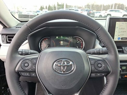 Certified 2025 Toyota RAV4 XLE Premium image 19