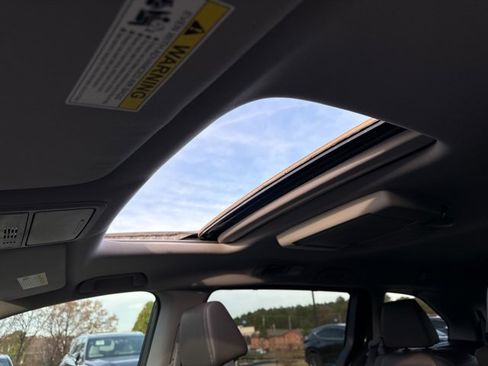 Used 2018 Honda Odyssey EX-L image 24