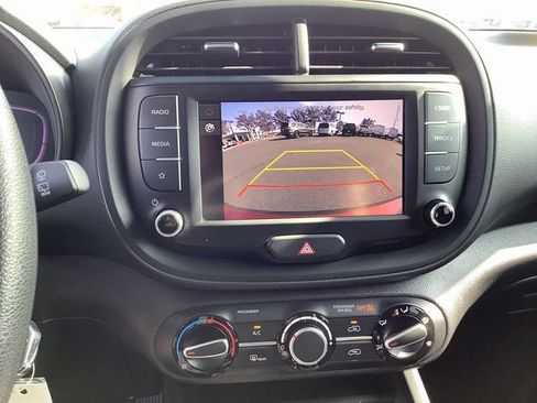 Used 2024 Kia Soul LX w/ Option Group 015 image 19