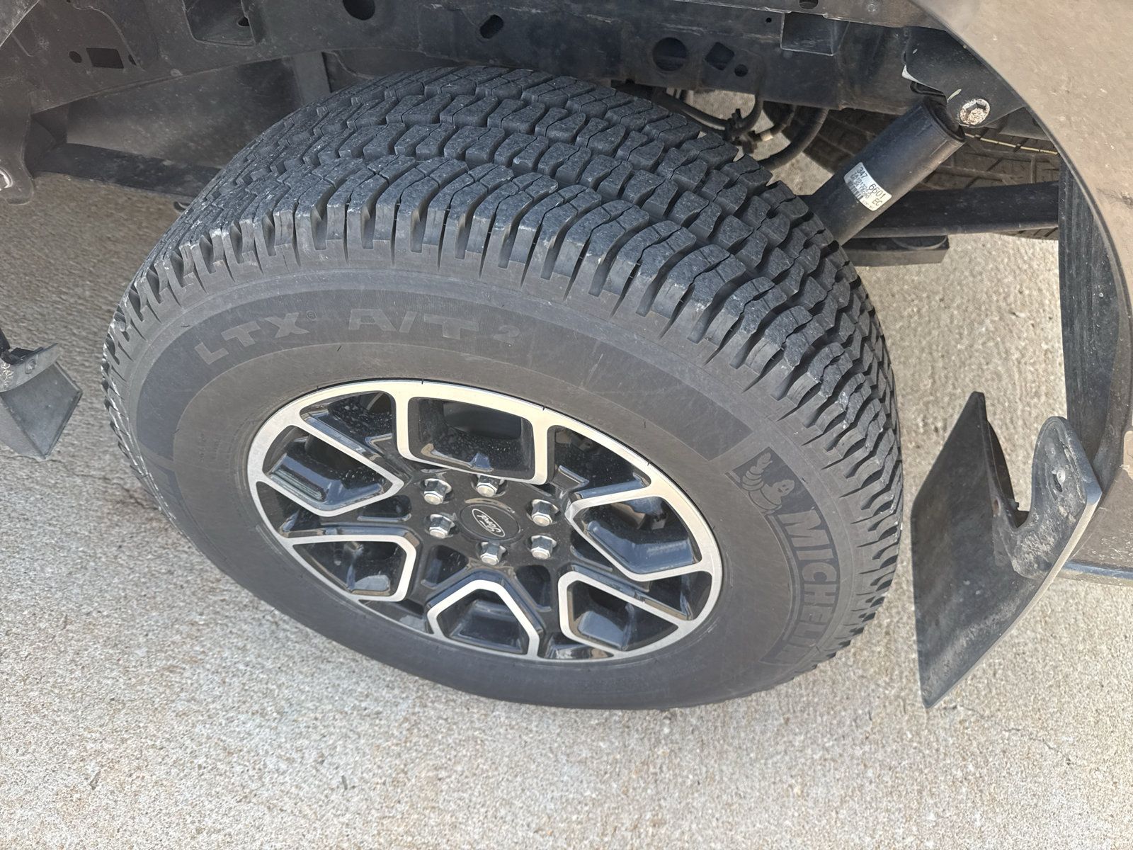 Used 2023 Ford F150 Lariat AWD/4WD image 11