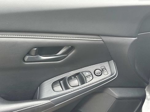 Used 2025 Nissan Sentra S FWD image 20
