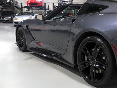 Used 2014 Chevrolet Corvette Stingray Coupe w/ 2LT Preferred Equipment Group image 9