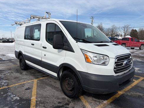 Used 2018 Ford Transit 250 130 Low Roof w/ Exterior Upgrade Package image 4