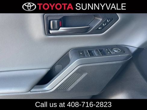 Used 2026 Toyota RAV4 XSE w/ Panoramic Sun Roof Package AWD/4WD image 15
