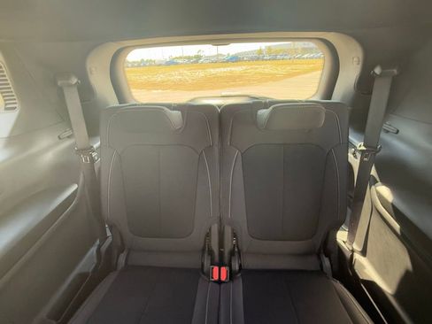 New 2025 Jeep Grand Cherokee L Laredo image 27