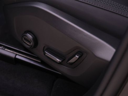 New 2026 Volvo XC60 B5 Plus w/ Protection Package Premier image 19