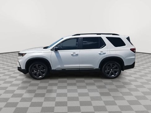 Certified 2025 Honda Pilot Sport image 5