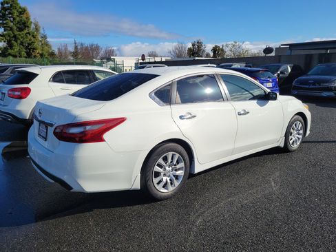 Used 2018 Nissan Altima 2.5 S w/ S Convenience Package image 4