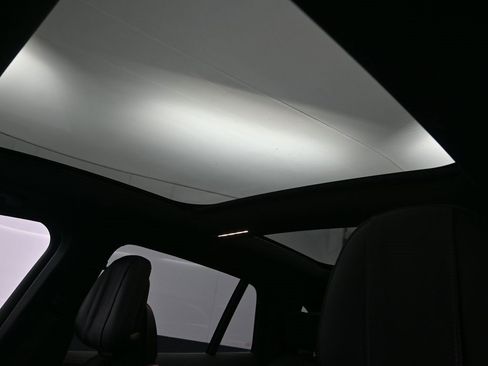 Used 2023 Mercedes-Benz EQS 580 4MATIC SUV image 28