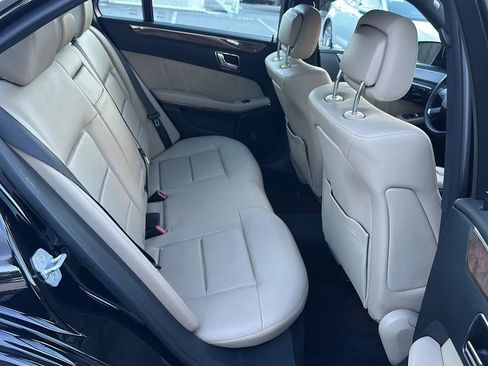 Used 2011 Mercedes-Benz E 350 Sedan image 21