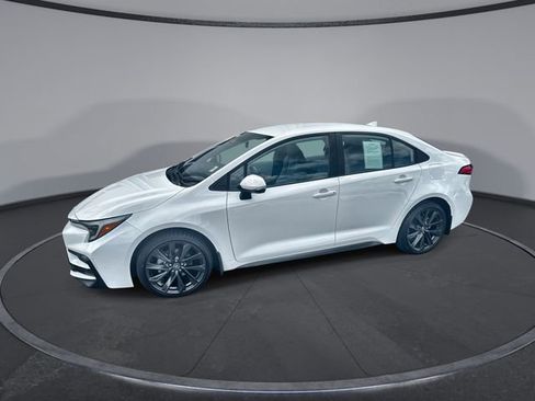Used 2024 Toyota Corolla SE FWD image 1