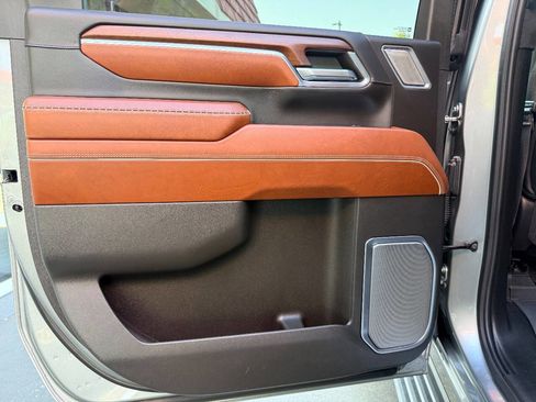 Used 2024 GMC Sierra 3500 Denali Ultimate image 37