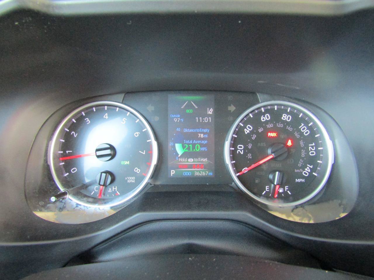 Used 2021 Toyota RAV4 XLE Premium FWD image 15