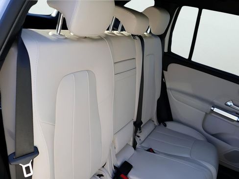 Certified 2026 Mercedes-Benz GLB 250 4MATIC image 14