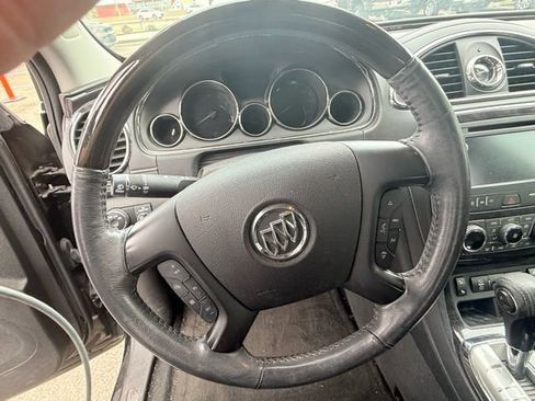 Used 2017 Buick Enclave Leather image 12