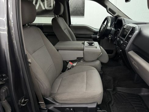 Used 2017 Ford F150 XLT w/ Equipment Group 302A Luxury AWD/4WD image 6
