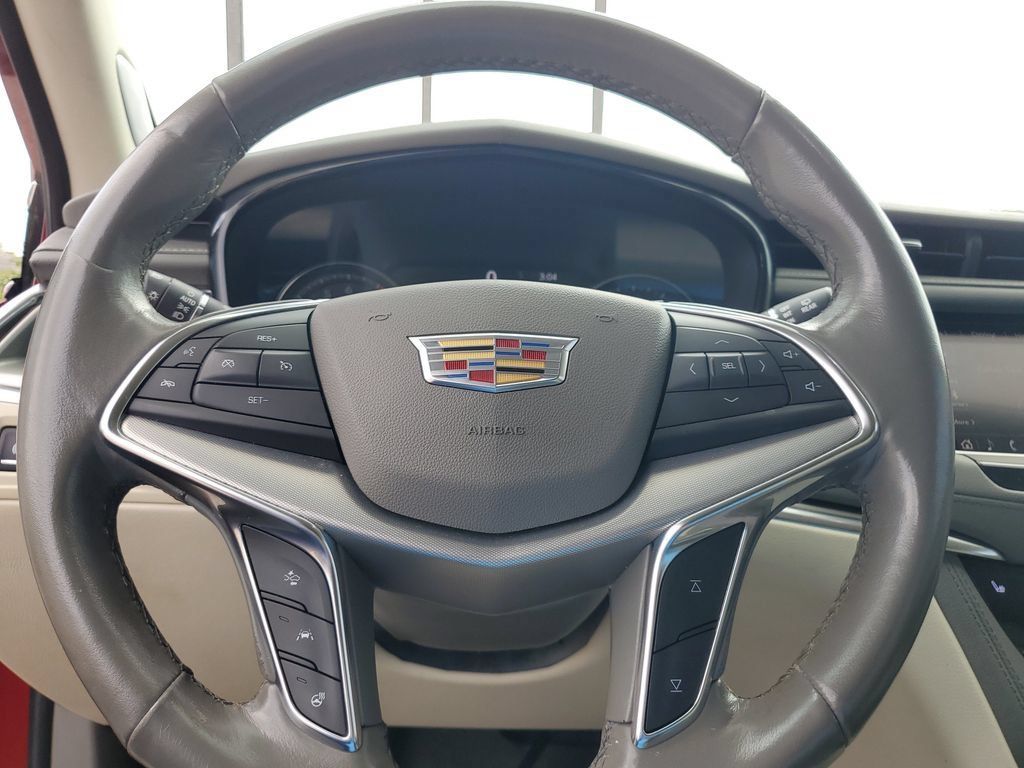 Used 2020 Cadillac XT5 Premium Luxury FWD image 23