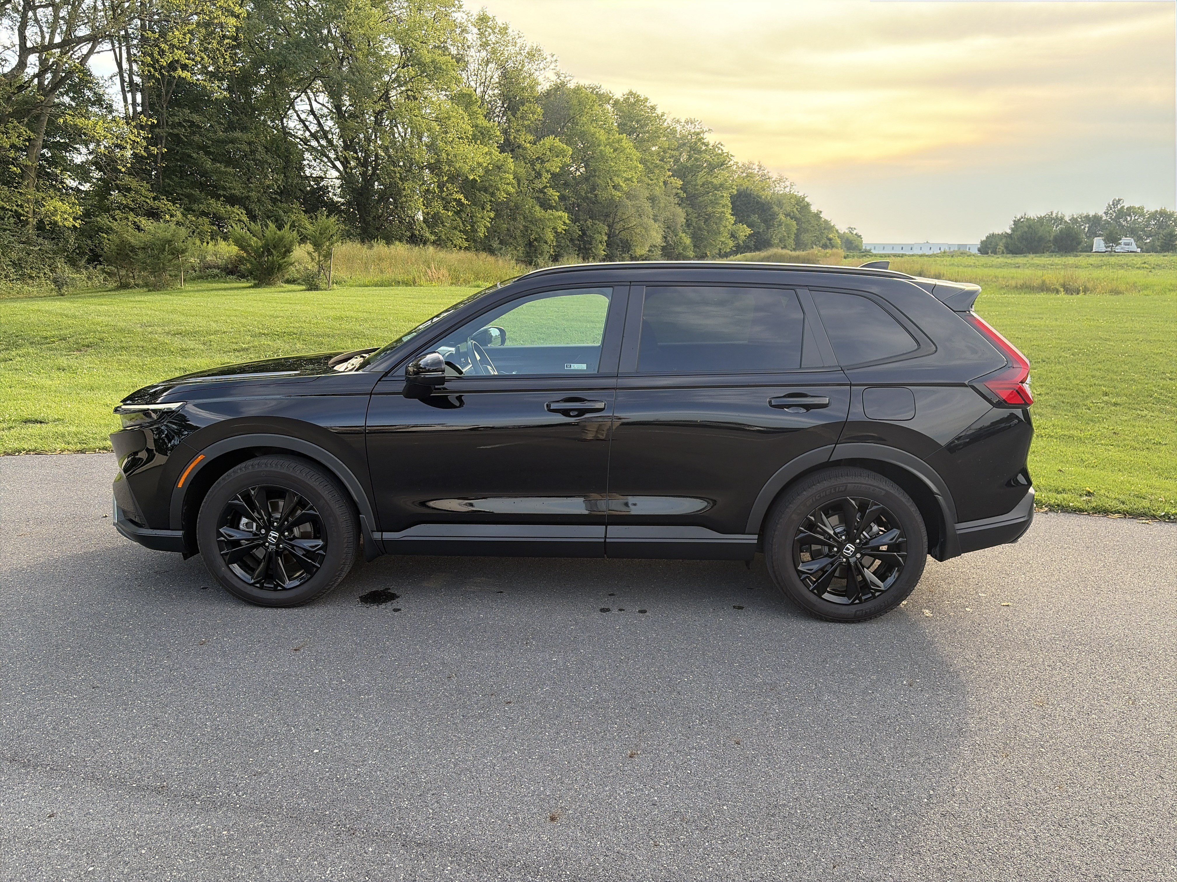 Used 2026 Honda CR-V Sport Touring image 8