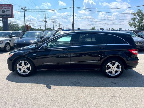 Used 2011 Mercedes-Benz R 350 BlueTEC 4MATIC image 2