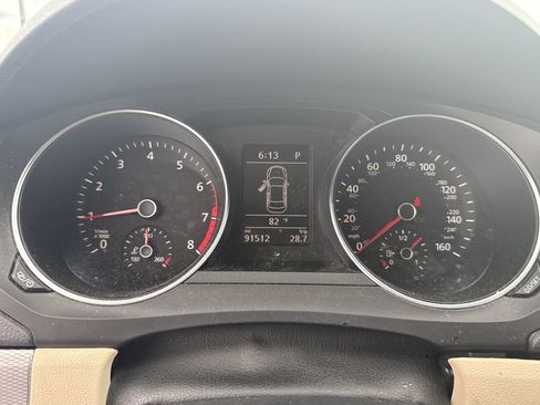 Used 2017 Volkswagen Jetta SE FWD image 17