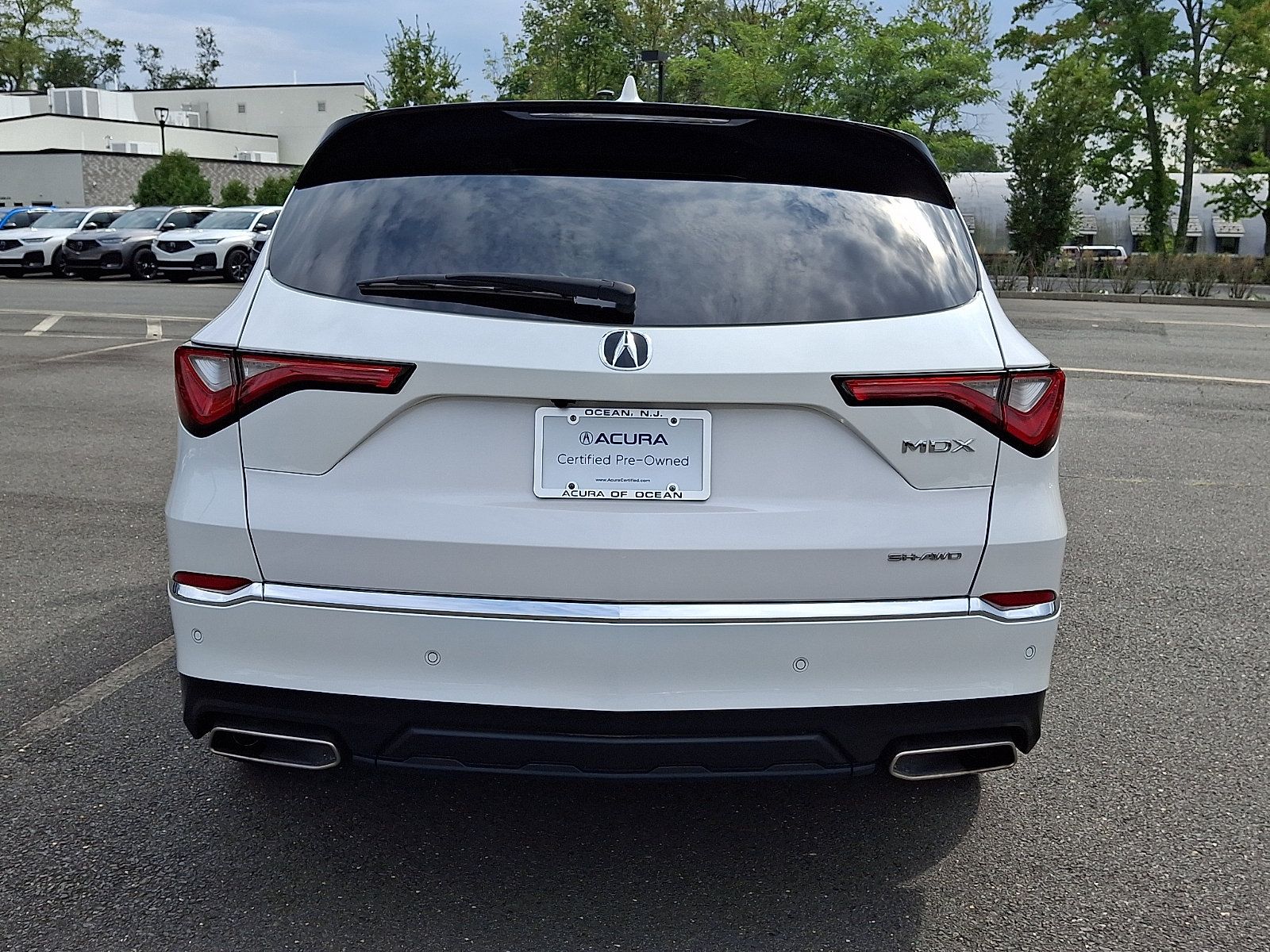 Certified 2024 Acura MDX w/ Technology Package AWD/4WD image 5