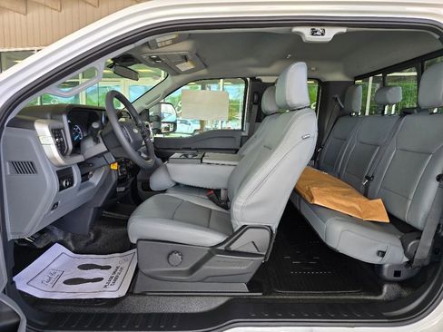 New 2025 Ford F350 XL w/ XL Chrome Package image 9