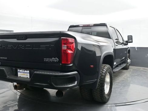 Used 2022 Chevrolet Silverado 3500 High Country w/ Safety Package II AWD/4WD image 14