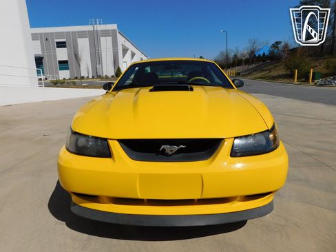 Used 2004 Ford Mustang Mach 1 RWD image 4