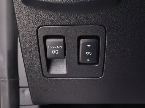 Certified 2019 Ford Expedition XLT w/ Equipment Group 202A image 28