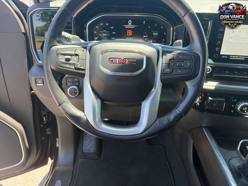 Used 2022 GMC Sierra 1500 SLT w/ SLT Convenience Package AWD/4WD image 18