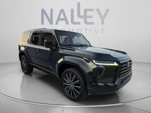 Used 2025 Lexus GX 550 w/ Accessory Package (Z1) AWD/4WD image 7