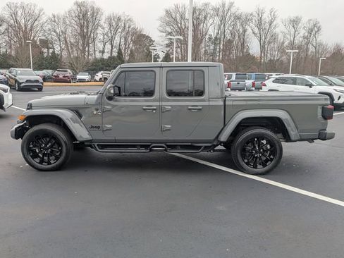 Used 2022 Jeep Gladiator Overland image 7