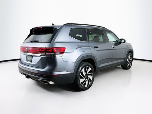 Used 2025 Volkswagen Atlas SE image 9